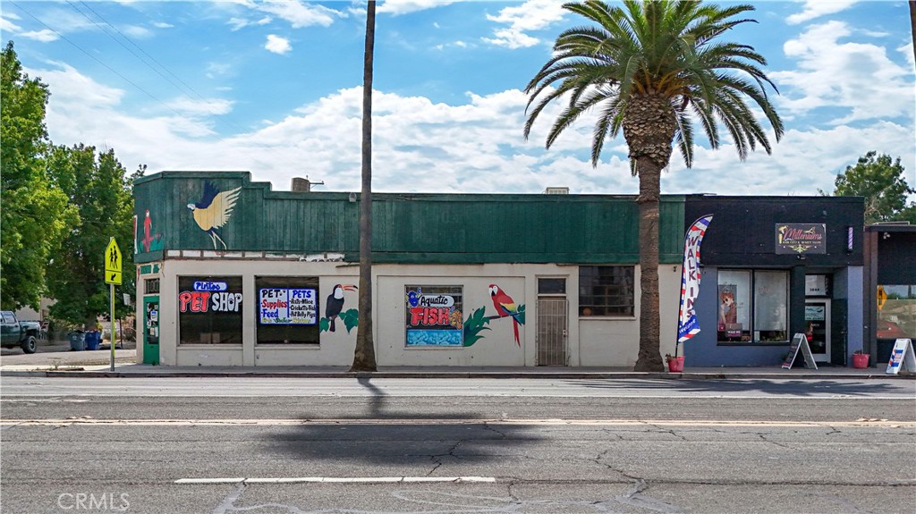 1005 Robertson Blvd, Chowchilla, CA 93610