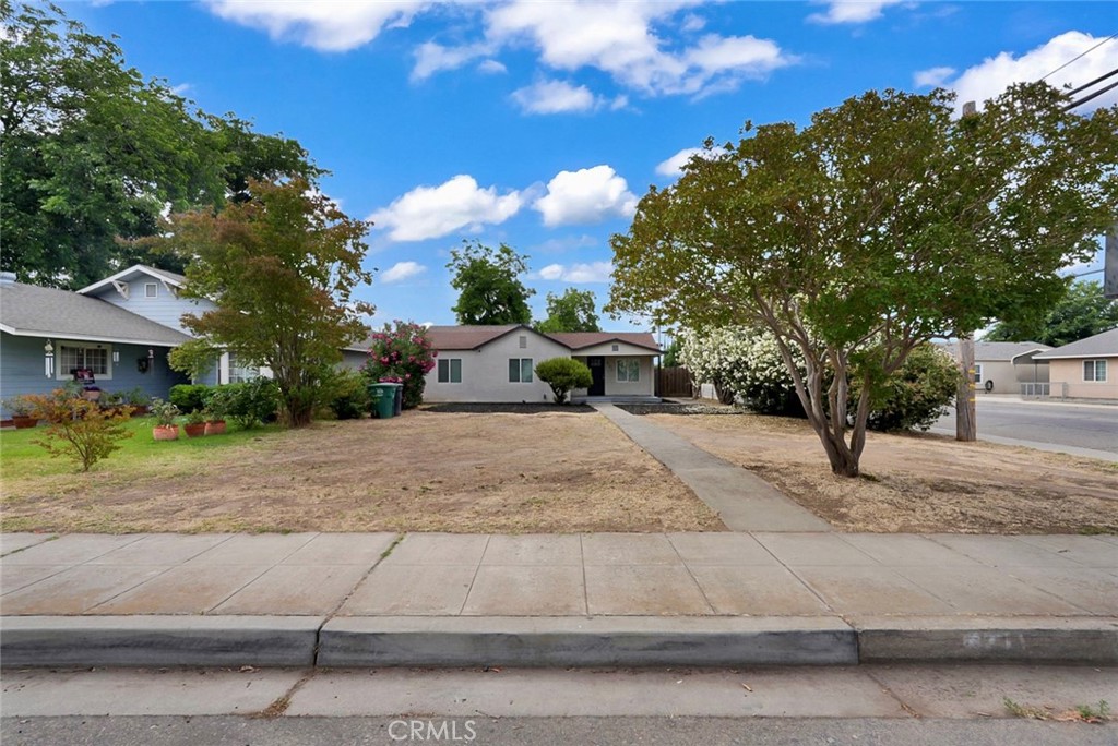 421 Orange Ave, Chowchilla, CA 93610