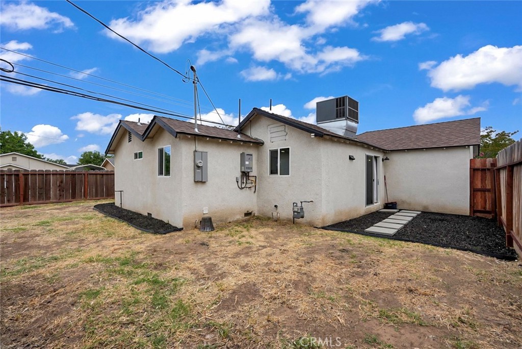 421 Orange Ave, Chowchilla, CA 93610