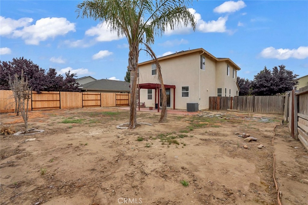 105 Pine Street, Chowchilla, CA 93610
