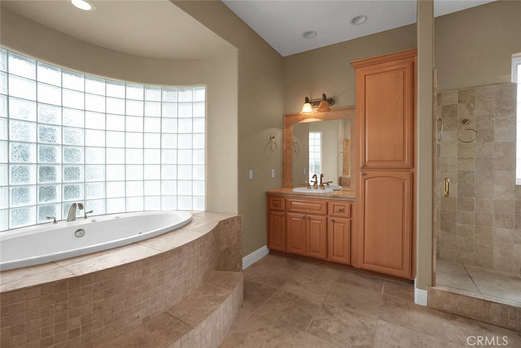 3010 W Golf, Chowchilla, CA 93610