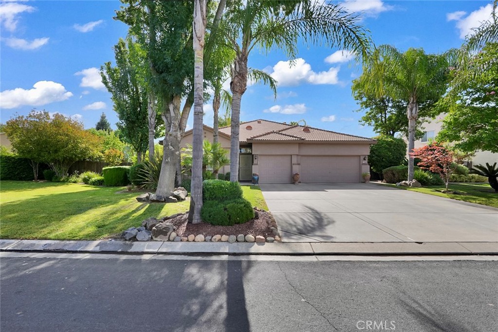 12165 Pheasant Run, Chowchilla, CA 93610