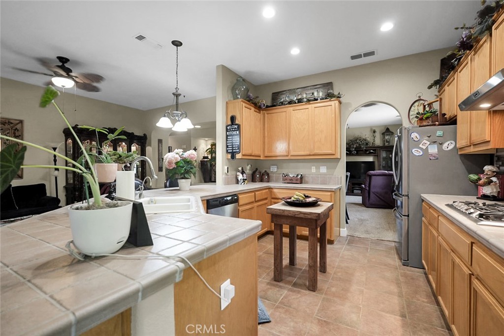 12165 Pheasant Run, Chowchilla, CA 93610