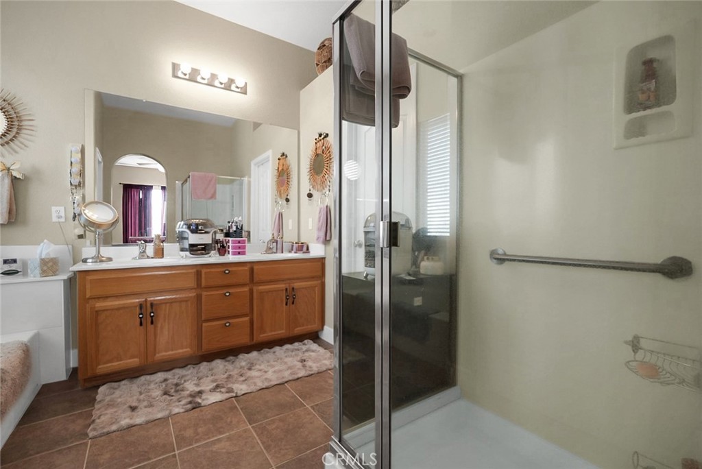 12165 Pheasant Run, Chowchilla, CA 93610