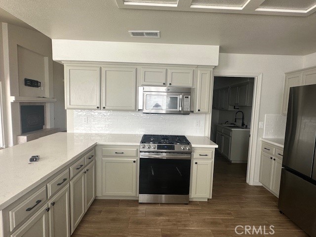 954 Calaveras