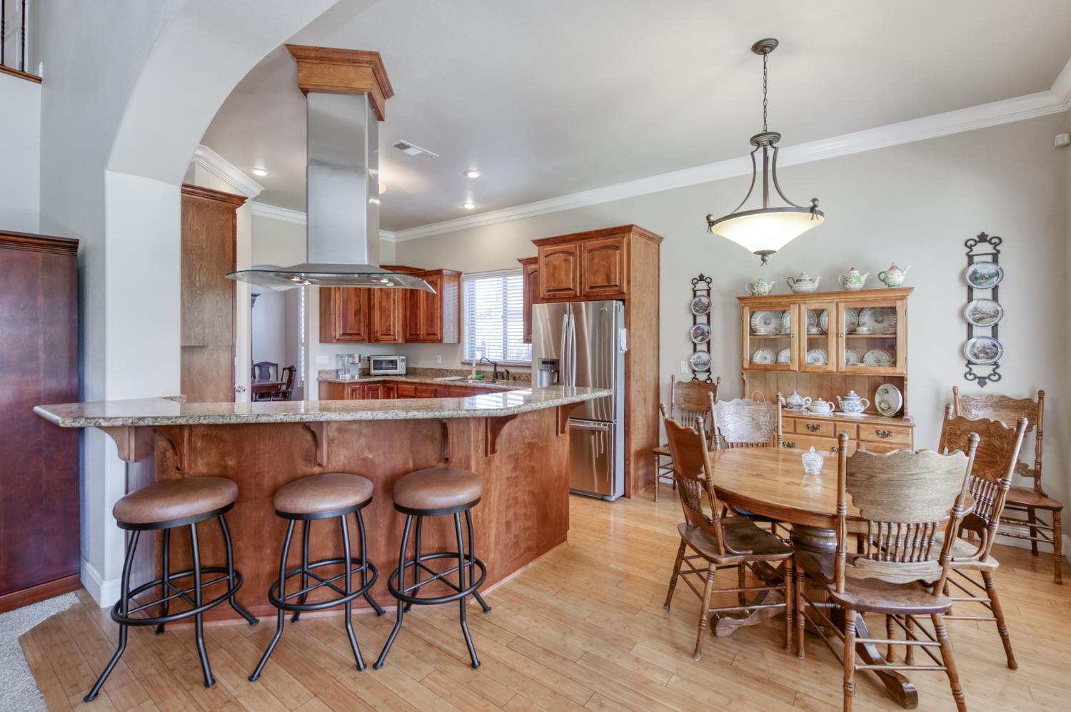 6125 Del Monte Ct, Chowchilla, CA 93610