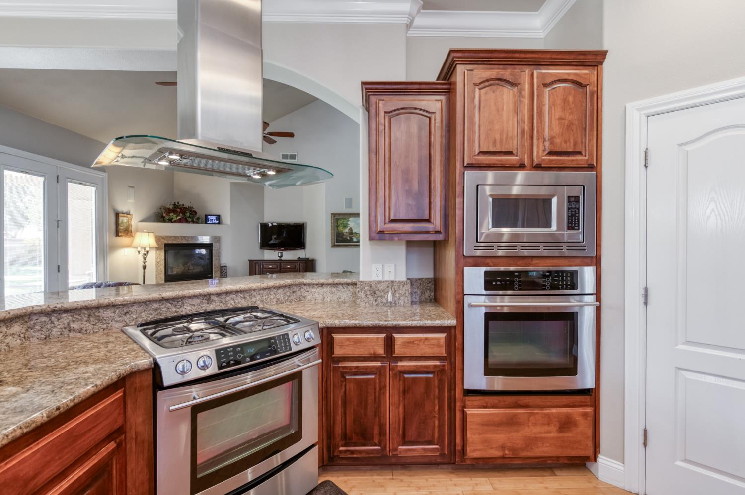 6125 Del Monte Ct, Chowchilla, CA 93610