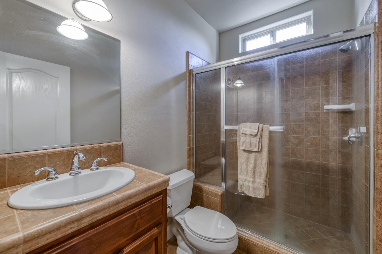 6125 Del Monte Ct, Chowchilla, CA 93610