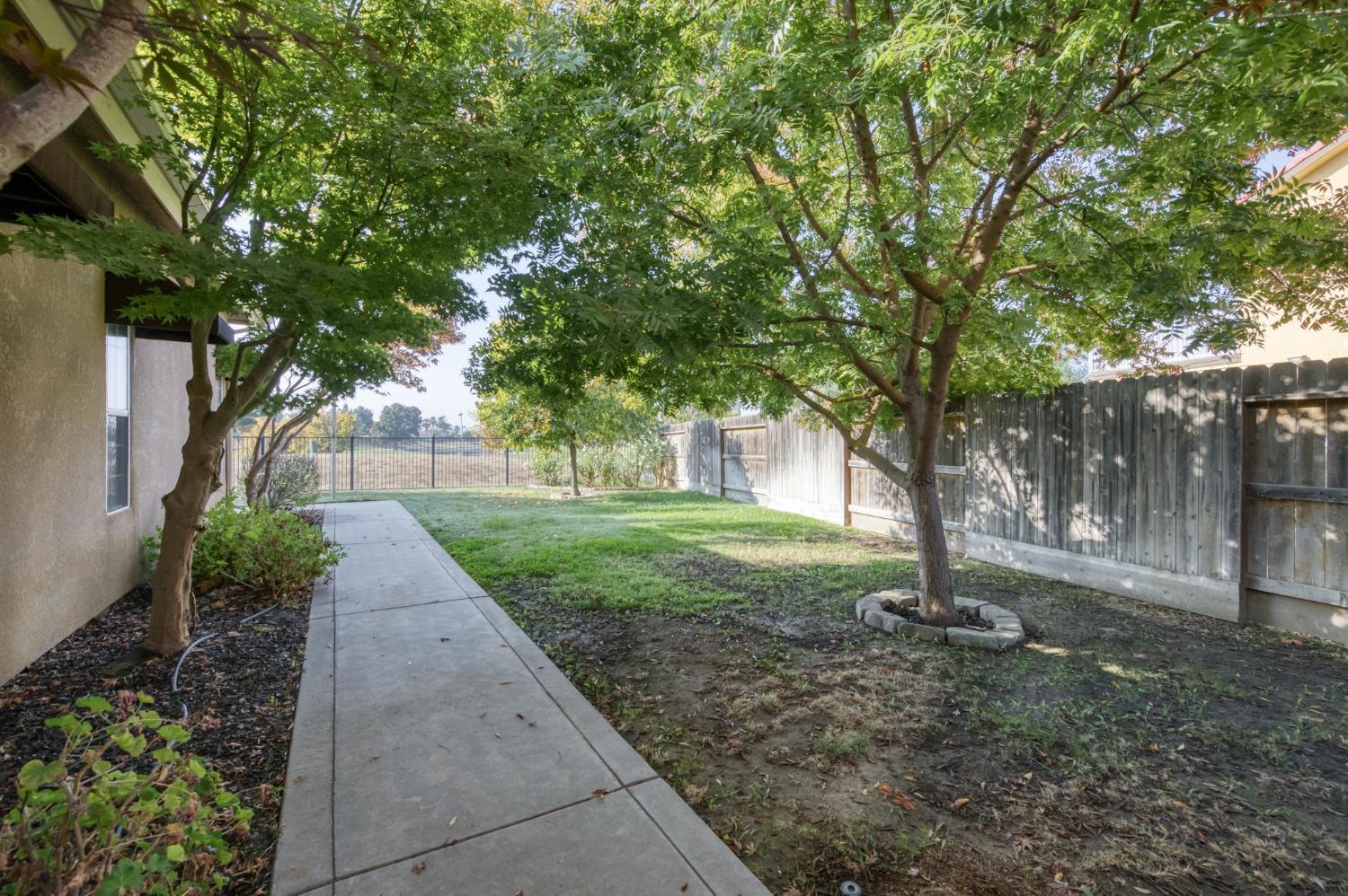 7360 Edgewater St, Chowchilla, CA 93610