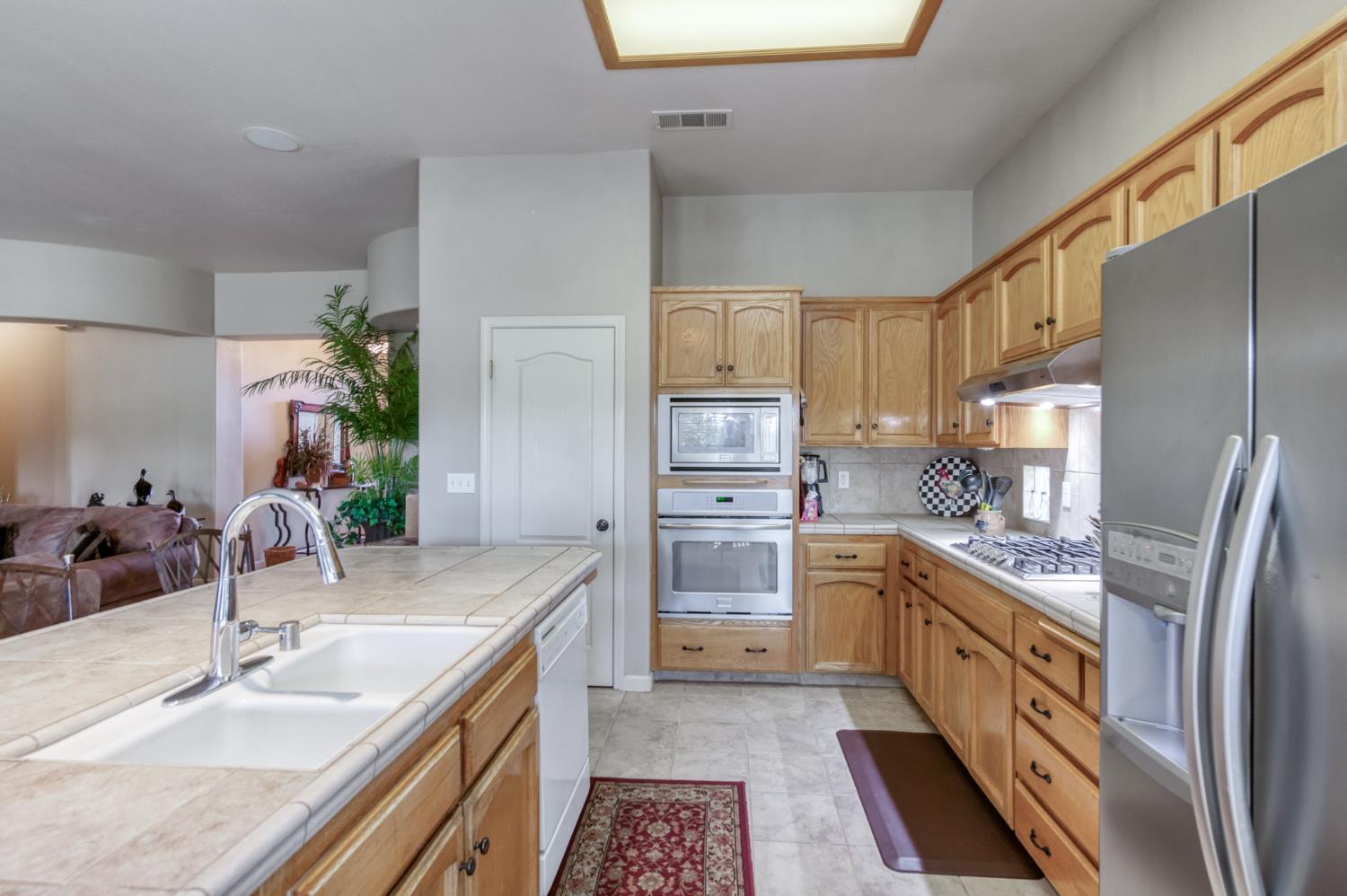 7360 Edgewater St, Chowchilla, CA 93610