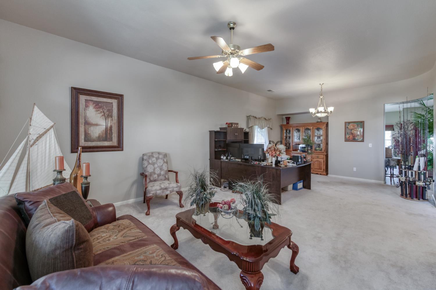 7360 Edgewater St, Chowchilla, CA 93610