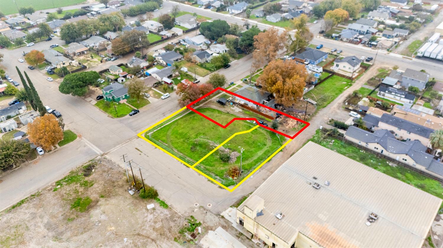 212 2ND St, Gustine, CA 95322