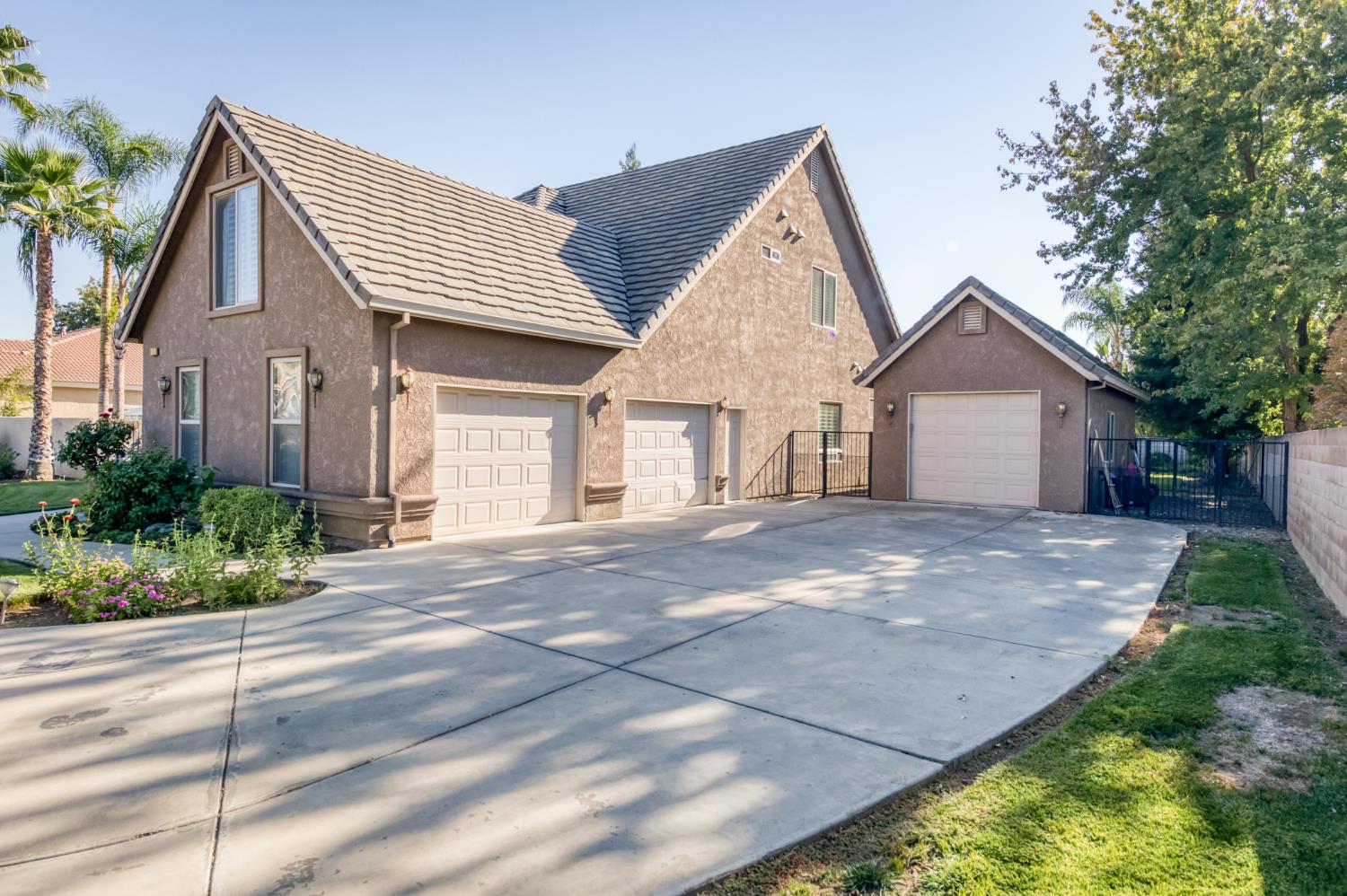 6125 Del Monte Ct, Chowchilla, CA 93610