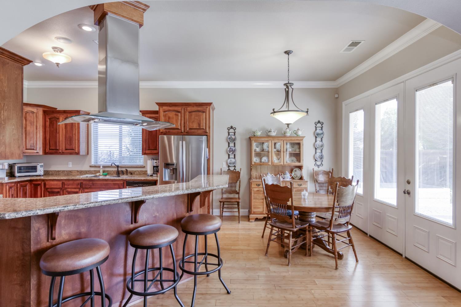 6125 Del Monte Ct, Chowchilla, CA 93610