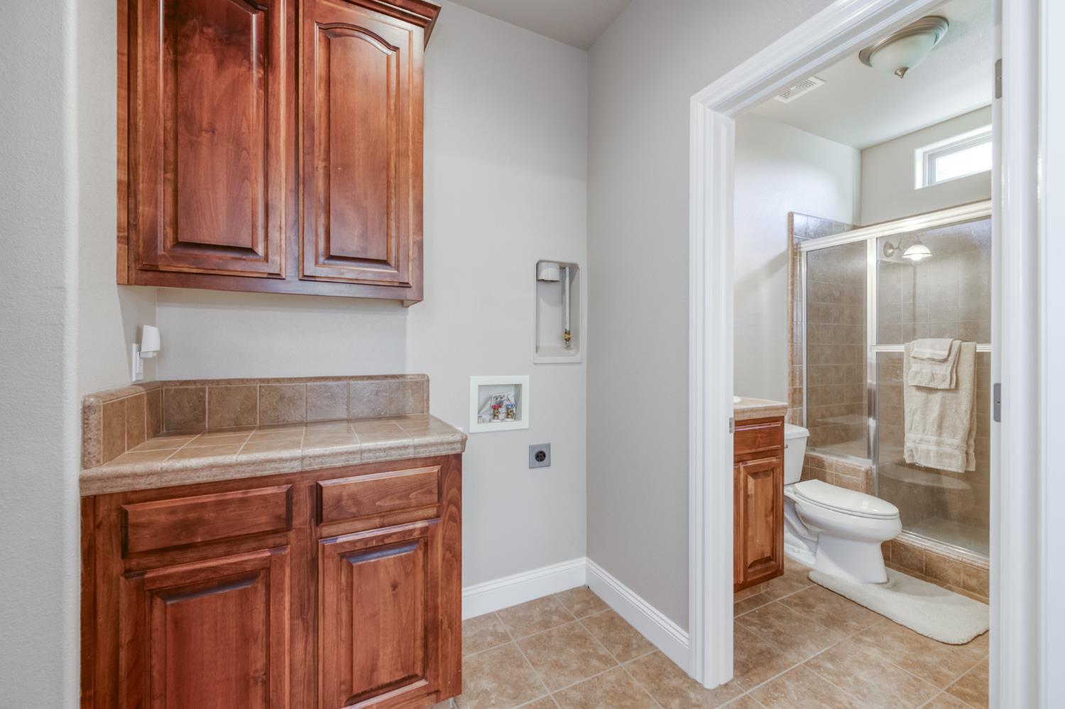 6125 Del Monte Ct, Chowchilla, CA 93610