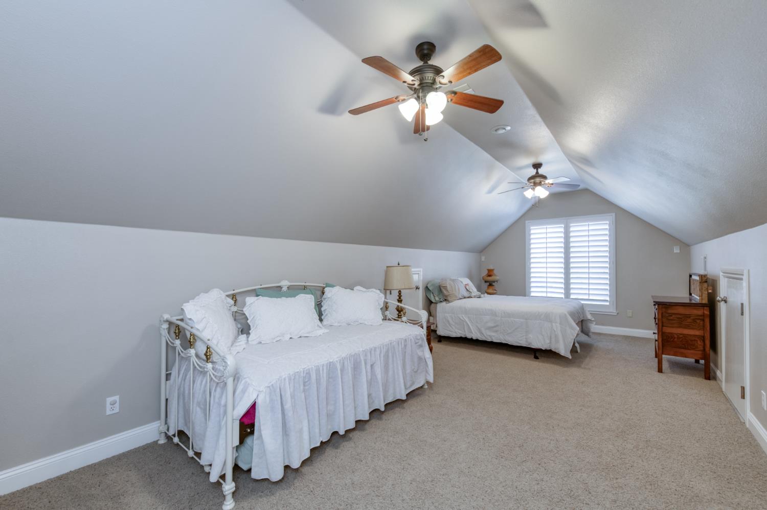 6125 Del Monte Ct, Chowchilla, CA 93610