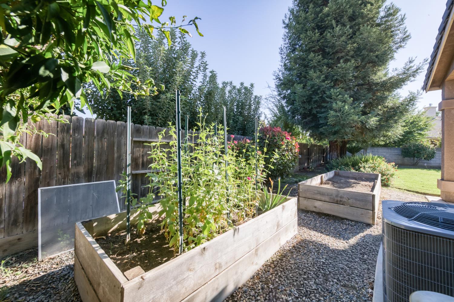 6125 Del Monte Ct, Chowchilla, CA 93610