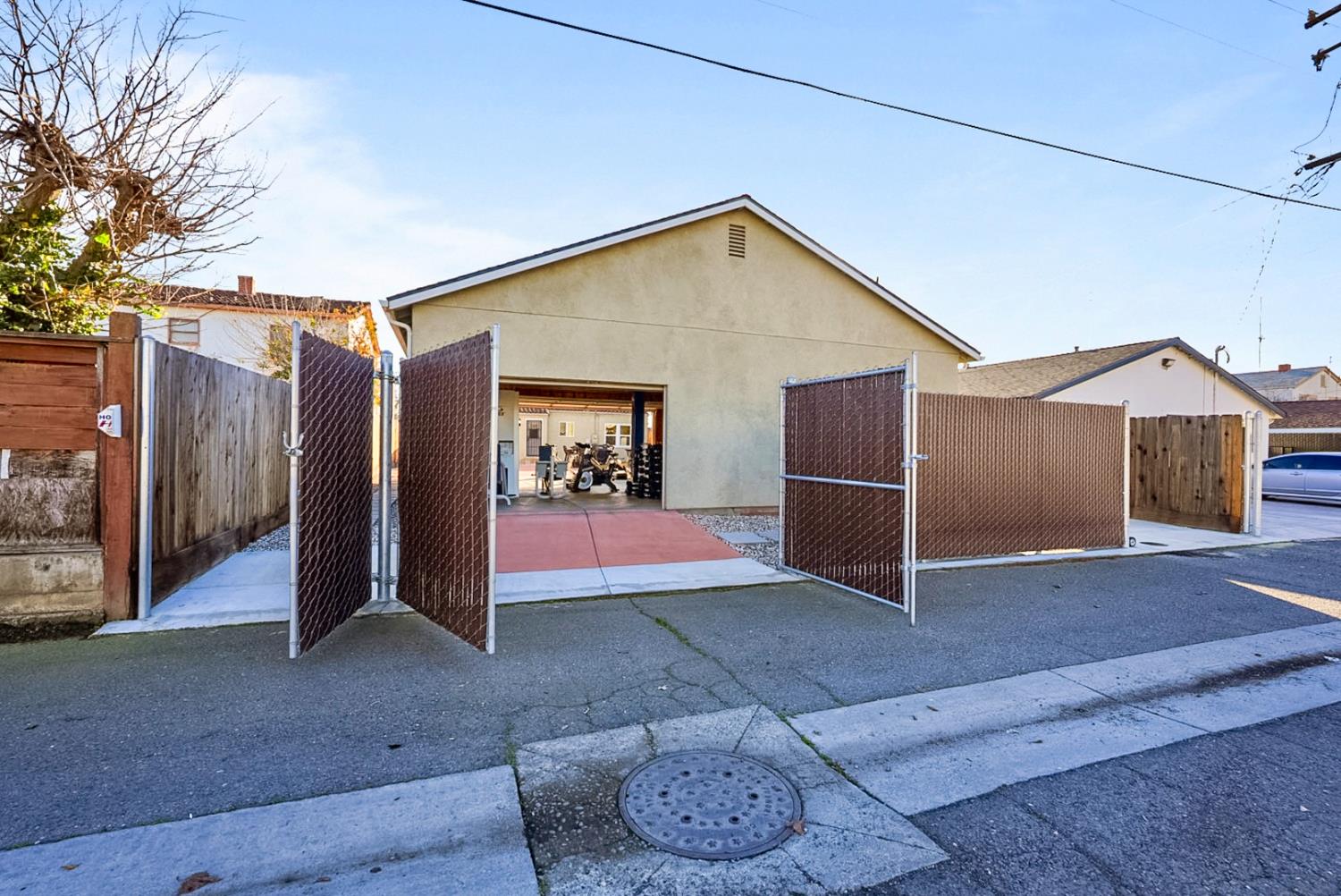 956 J St, Los Banos, CA 93635