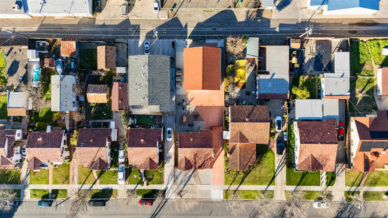 956 J St, Los Banos, CA 93635