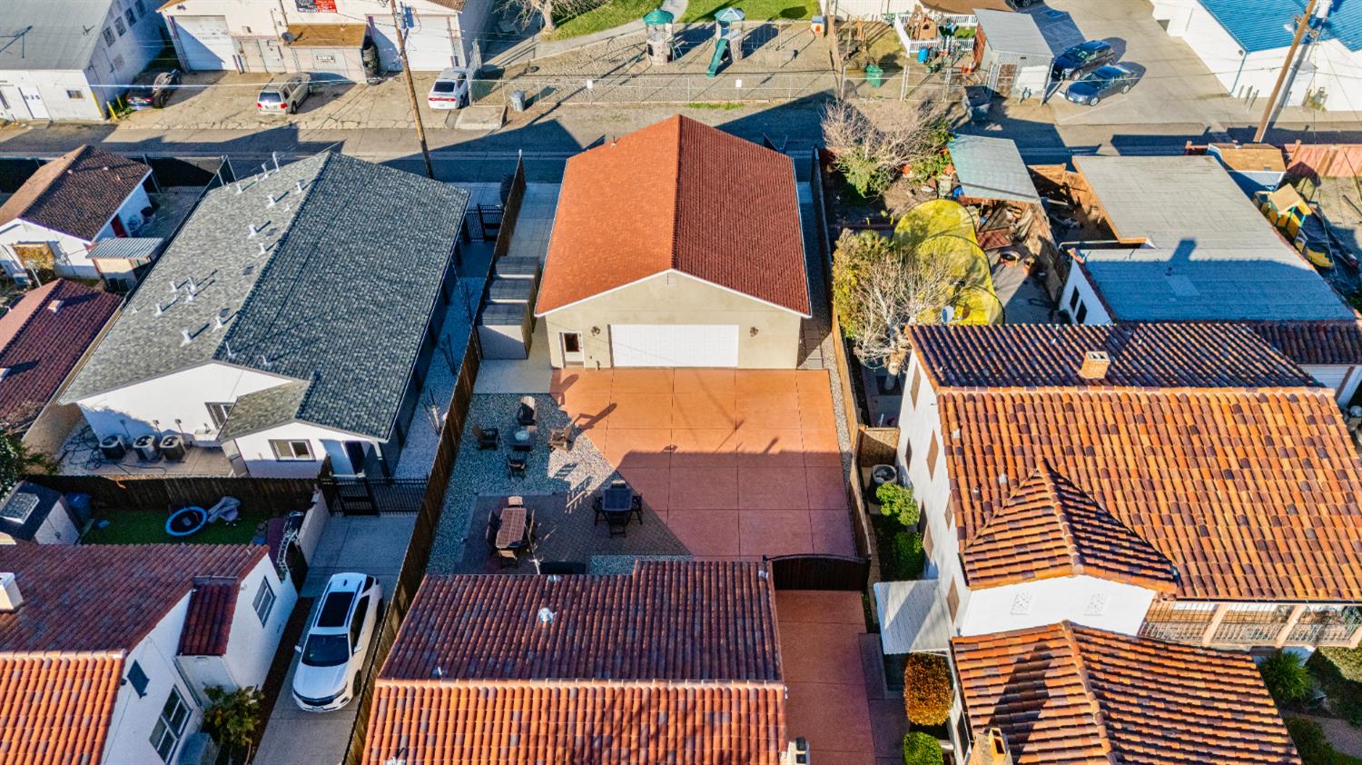 956 J St, Los Banos, CA 93635