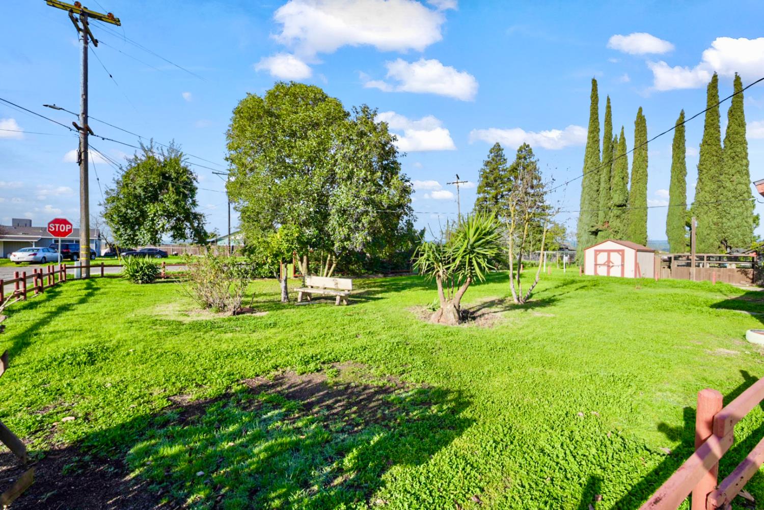 13180 Jackson St, Le Grand, CA 95333