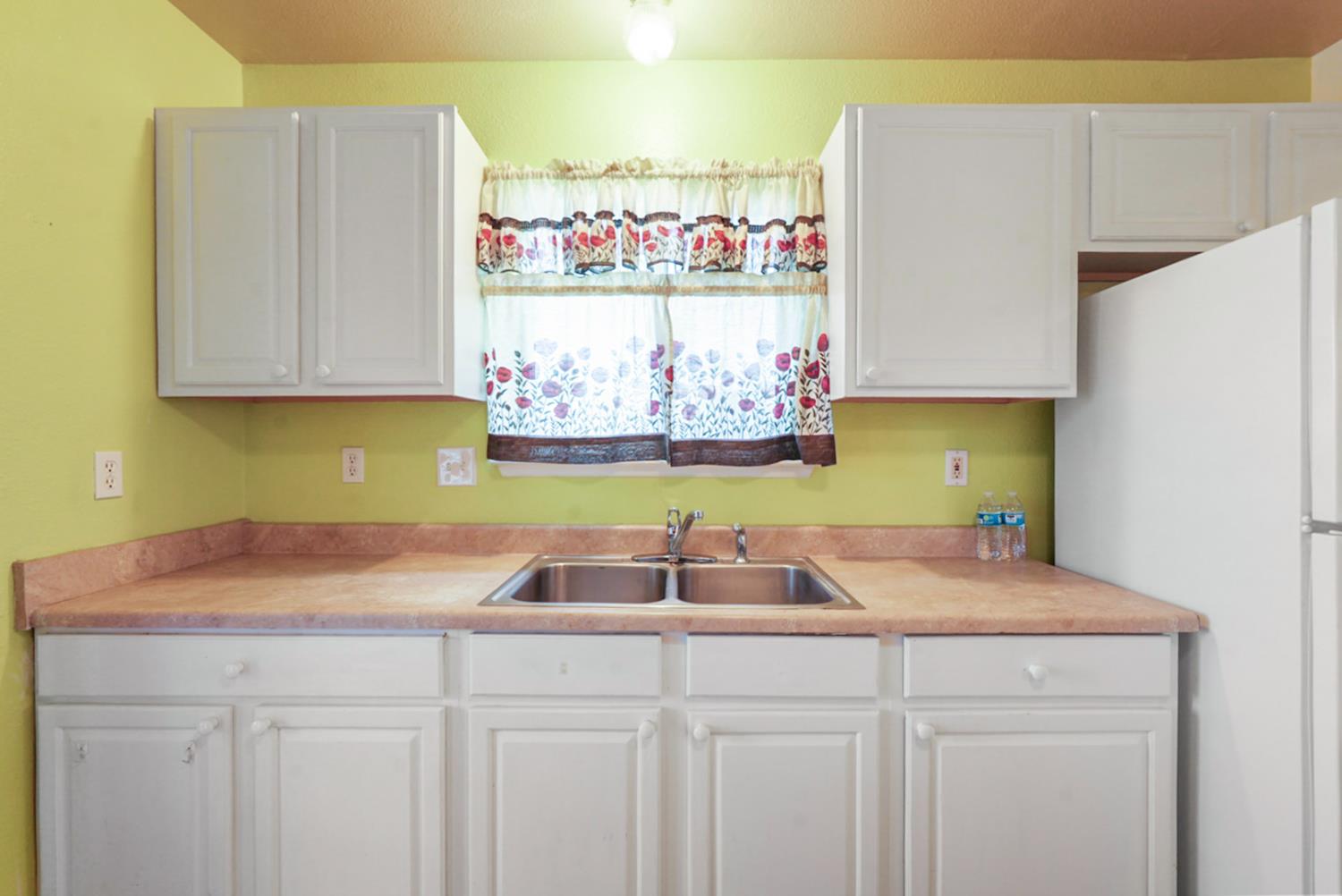 13180 Jackson St, Le Grand, CA 95333