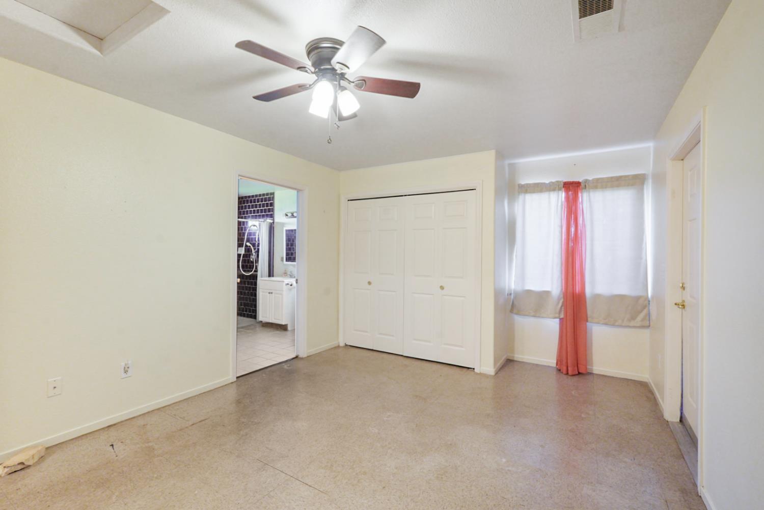 13180 Jackson St, Le Grand, CA 95333