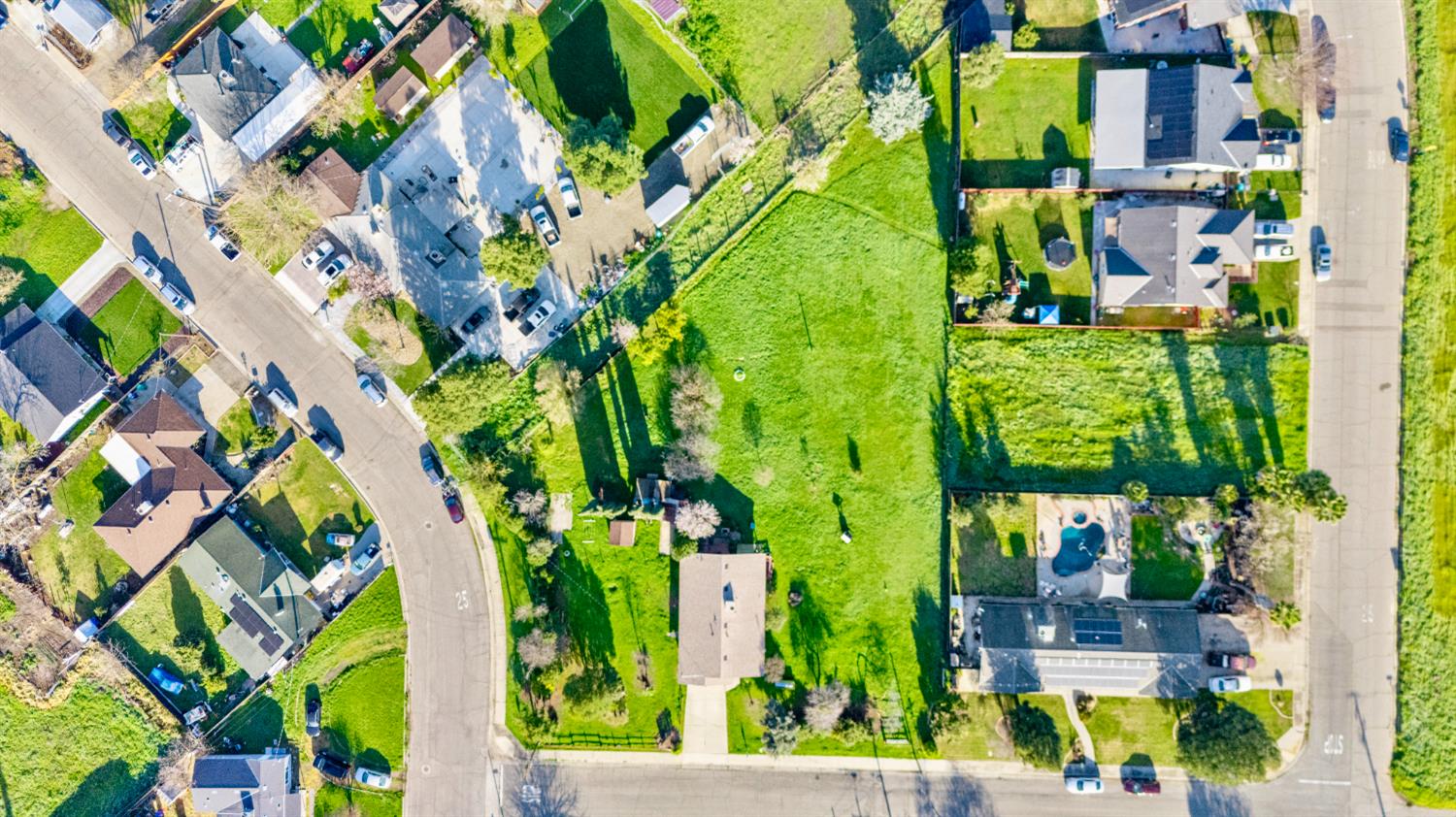 13180 Jackson St, Le Grand, CA 95333