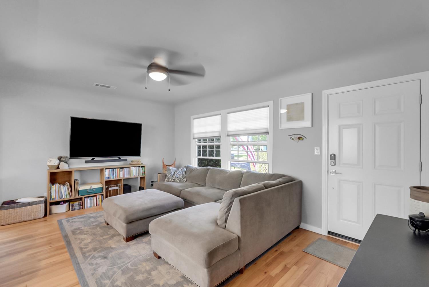 1820 Orchard Ln, Merced, CA 93540