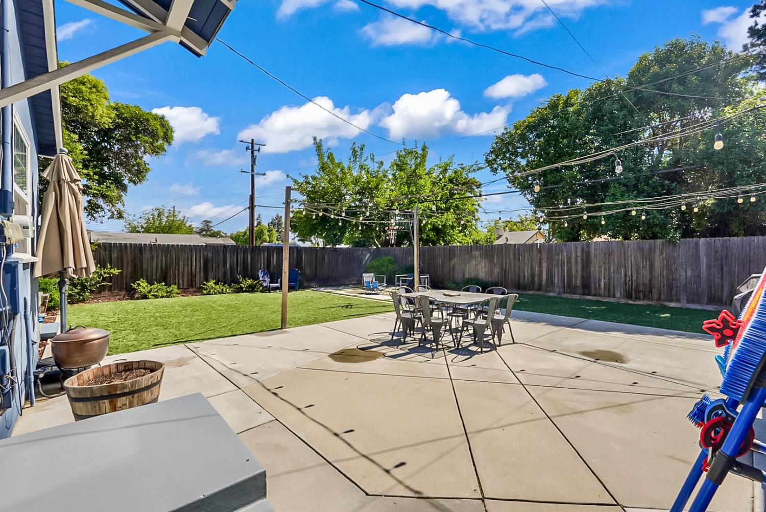 1820 Orchard Ln, Merced, CA 93540