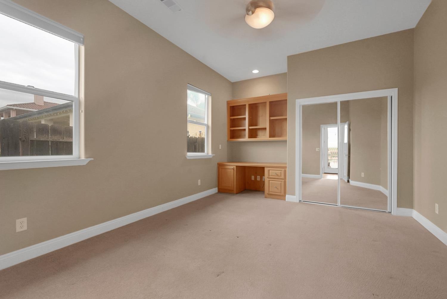 3010 Golf Dr W, Chowchilla, CA 93610