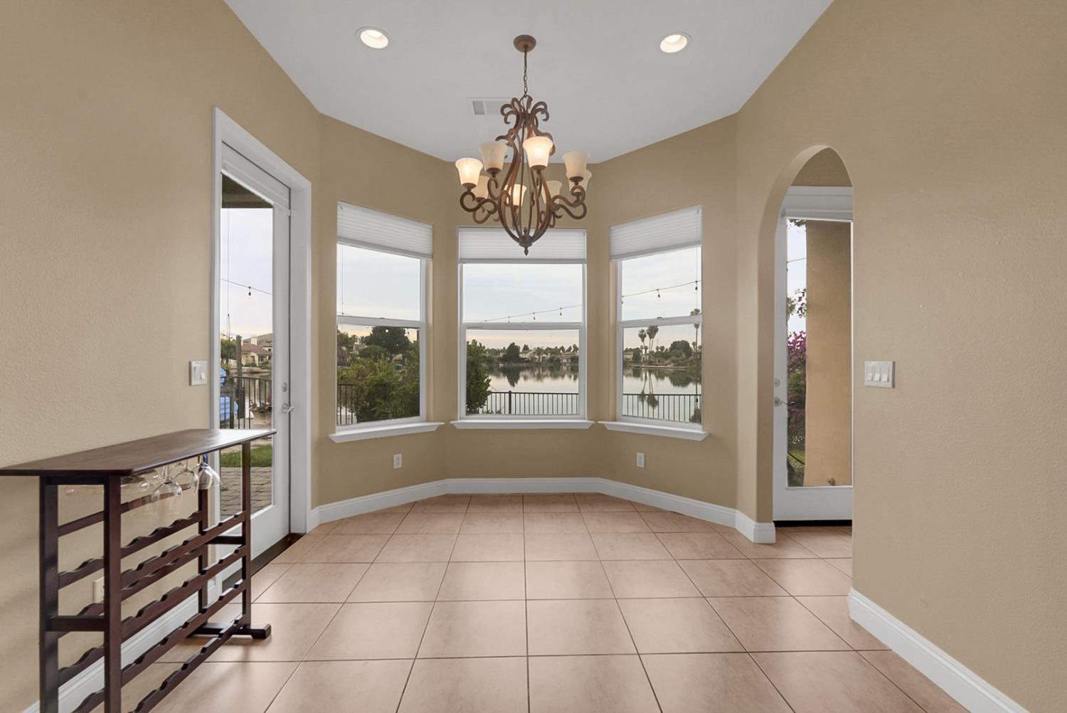 3010 Golf Dr W, Chowchilla, CA 93610