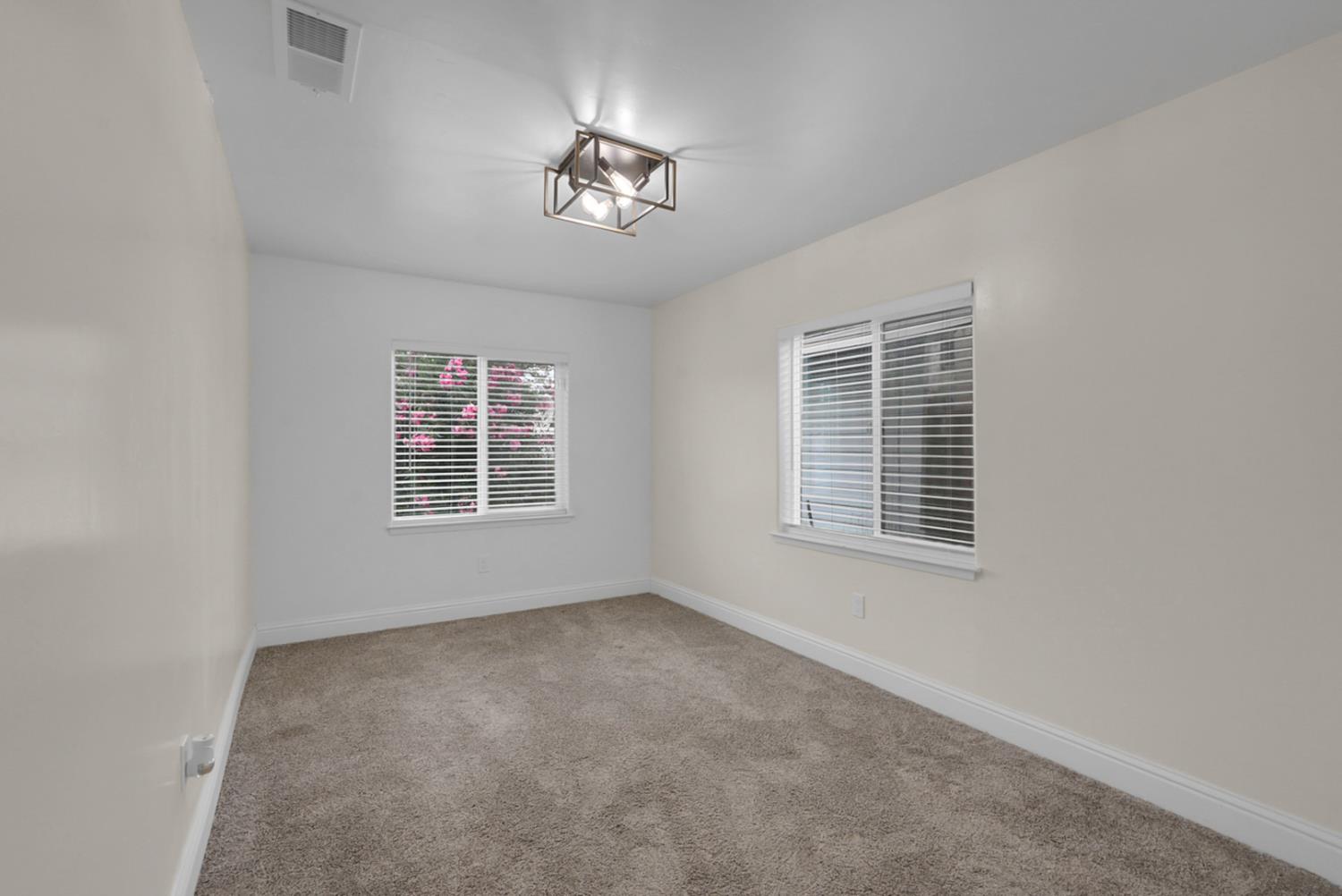 421 Orange Ave, Chowchilla, CA 93610