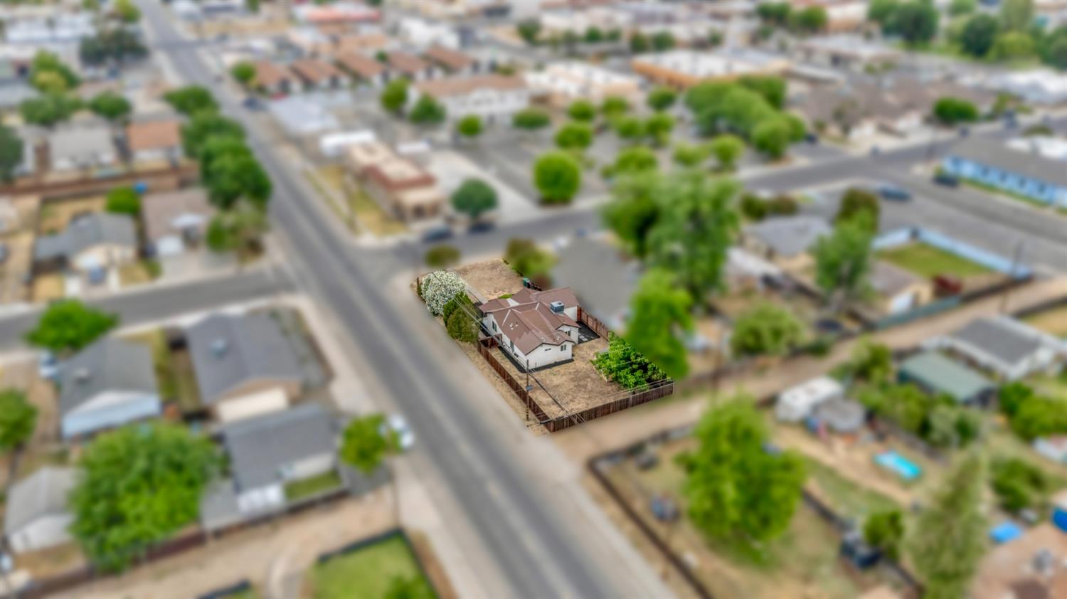 421 Orange Ave, Chowchilla, CA 93610