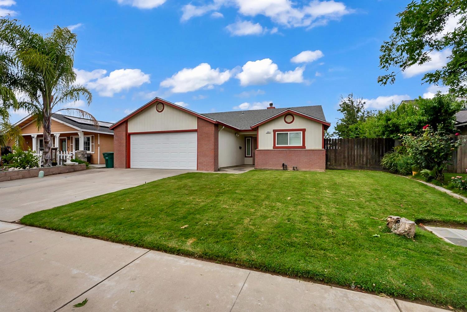 406 Jefferson St, Chowchilla, CA 93610
