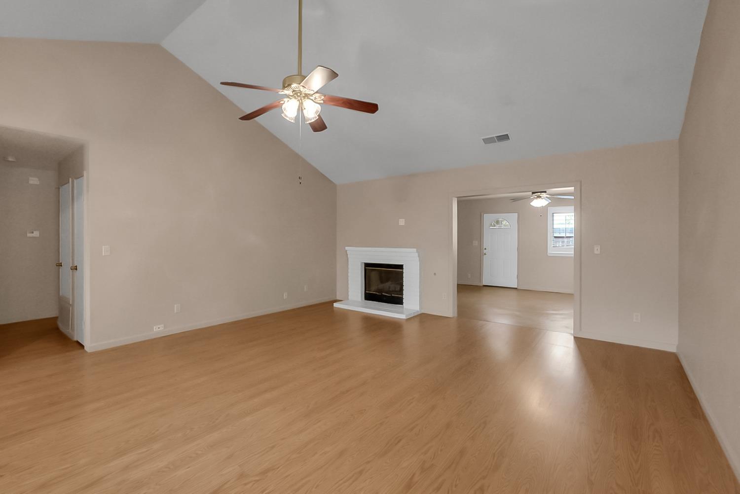 406 Jefferson St, Chowchilla, CA 93610