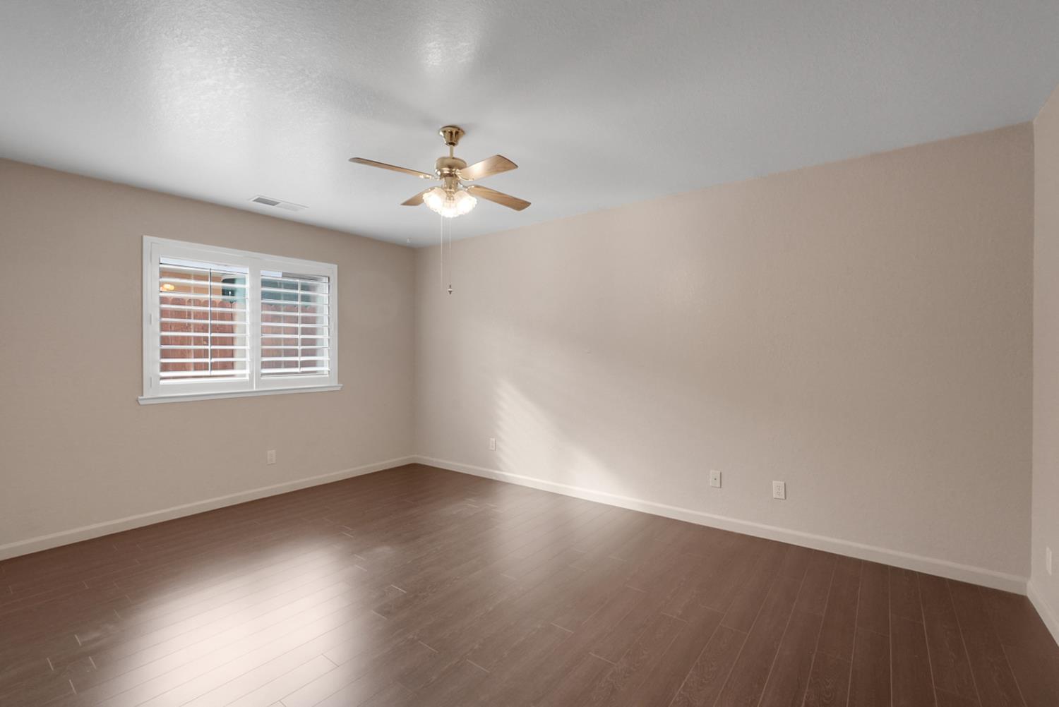 406 Jefferson St, Chowchilla, CA 93610