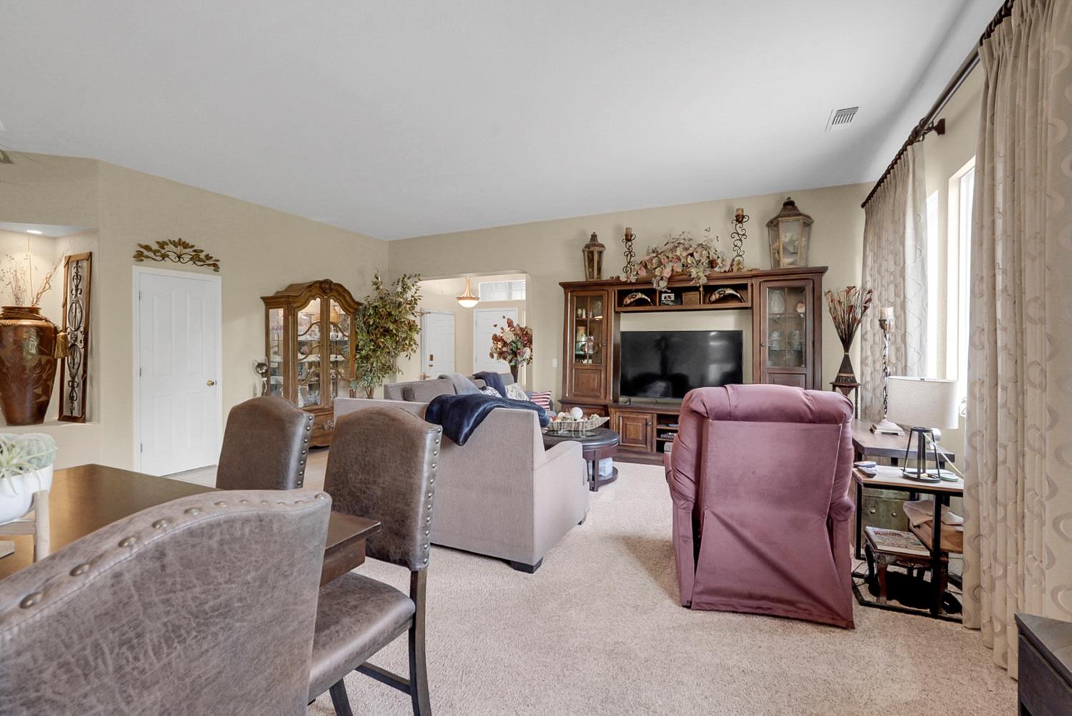 12165 Pheasant Run Blvd, Chowchilla, CA 93610