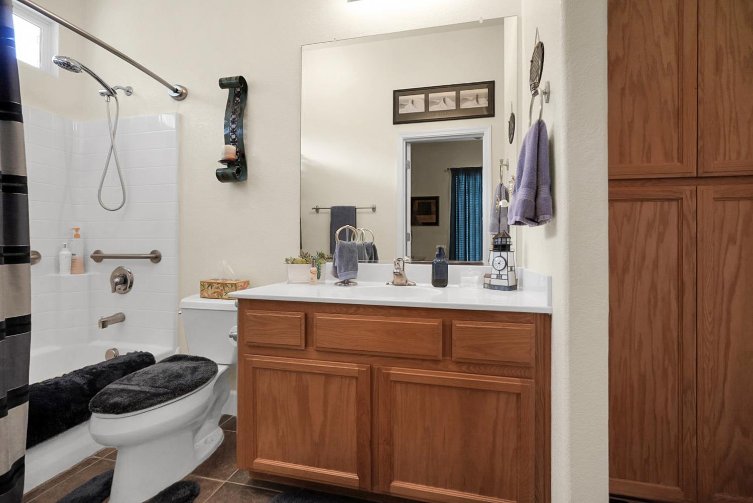 12165 Pheasant Run Blvd, Chowchilla, CA 93610