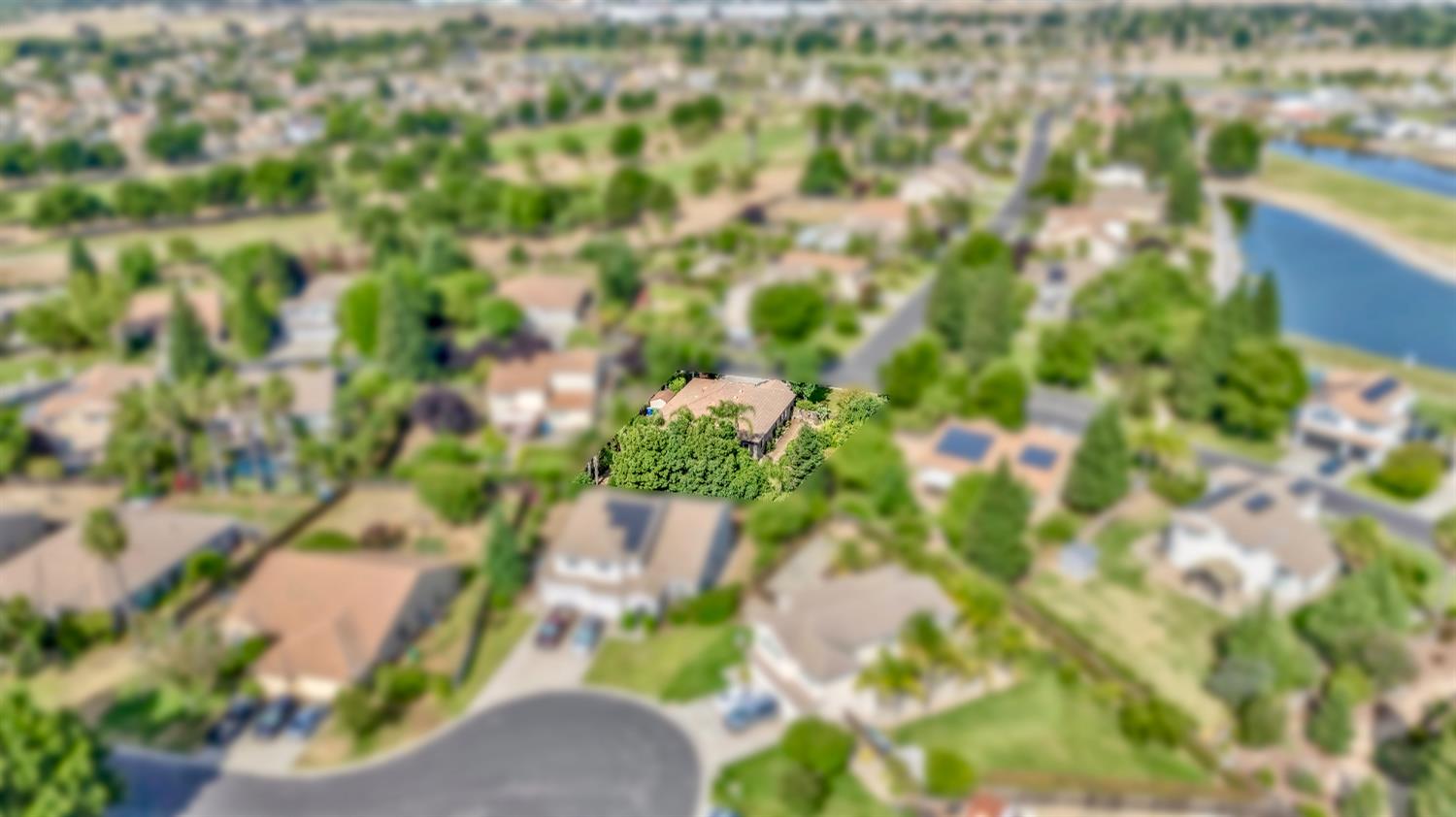 12165 Pheasant Run Blvd, Chowchilla, CA 93610