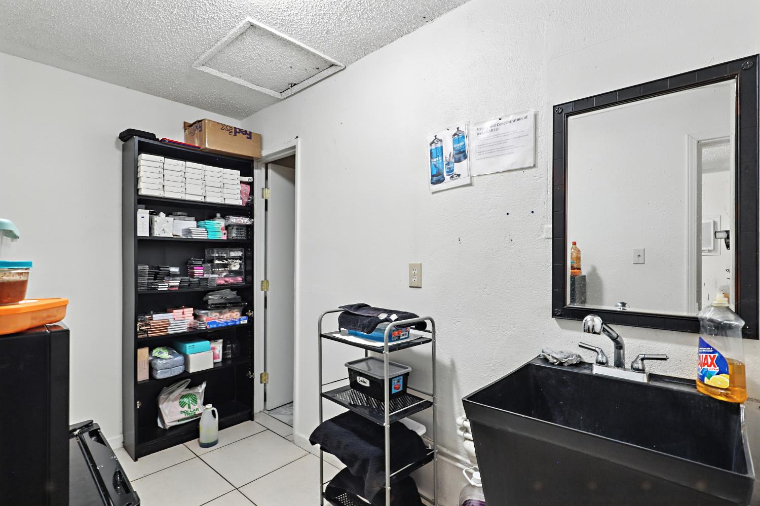 1005 Robertson Blvd, Chowchilla, CA 93610