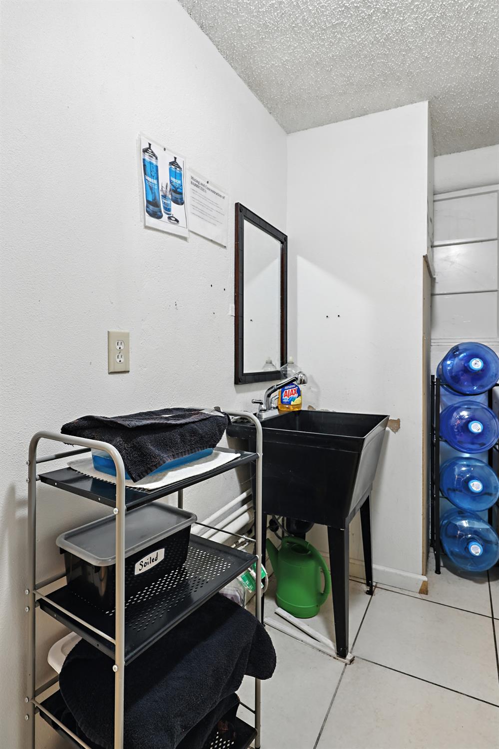 1005 Robertson Blvd, Chowchilla, CA 93610