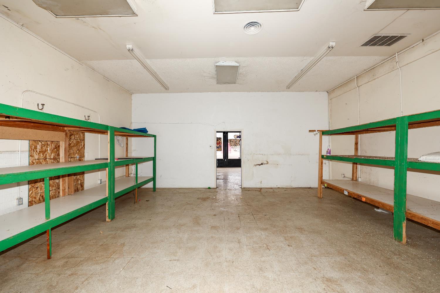 1005 Robertson Blvd, Chowchilla, CA 93610