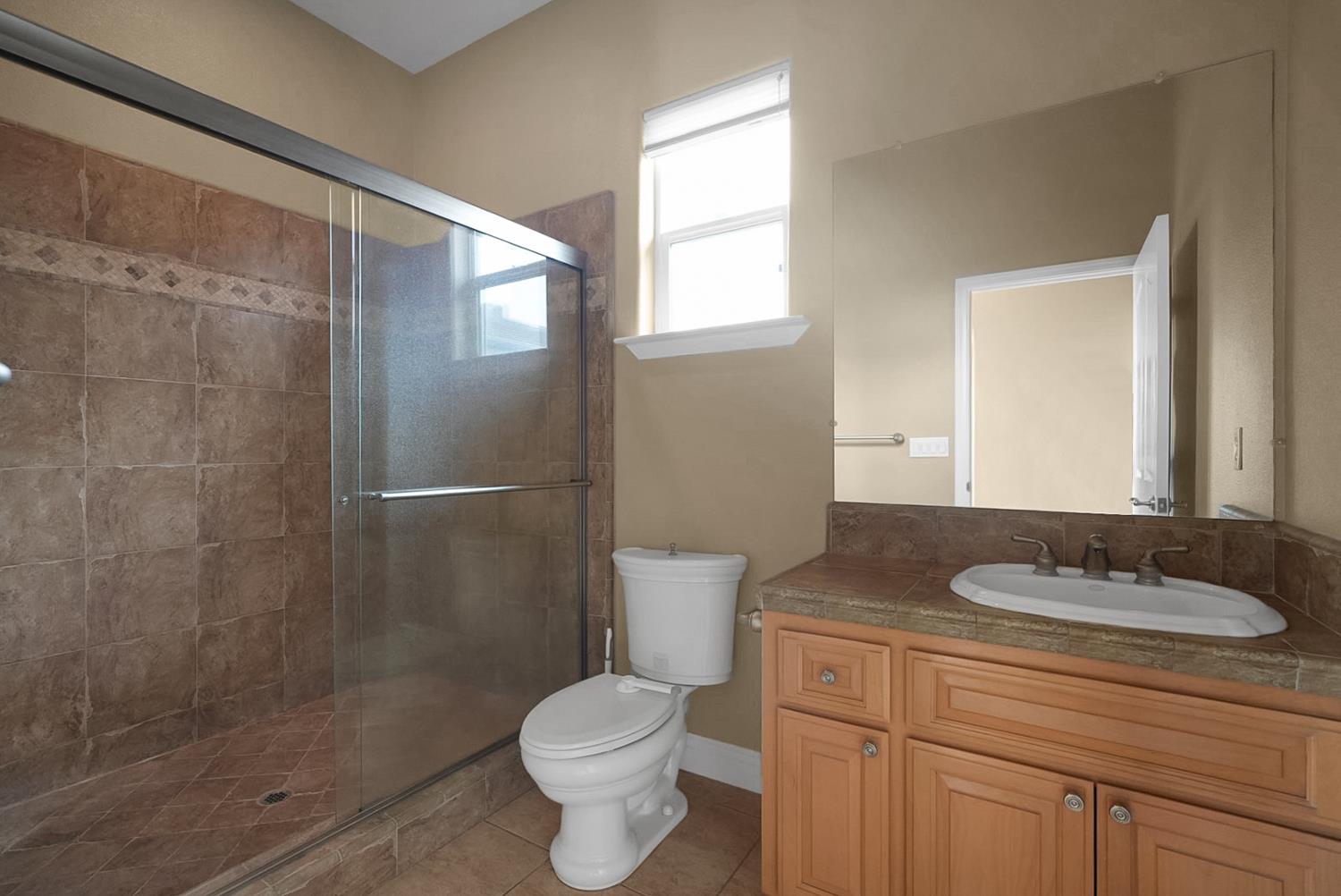 3010 Golf Dr, Chowchilla, CA 93610